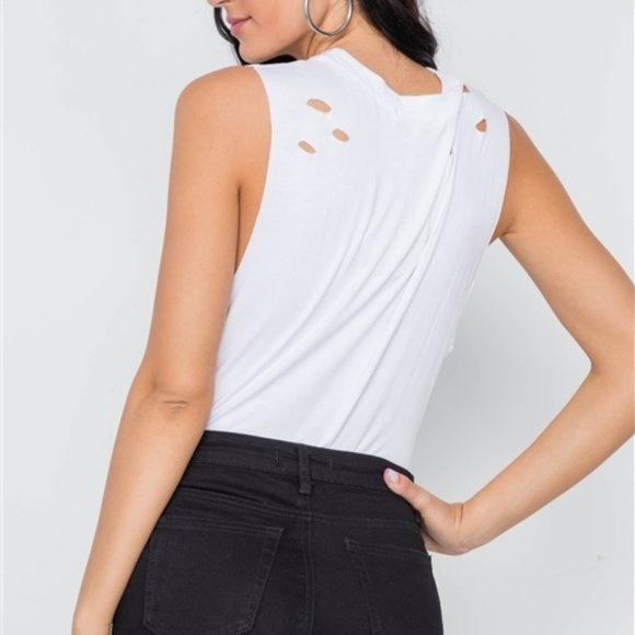 🆕 White Distressed Sleeveless Bodysuit - Picture 4 of 4